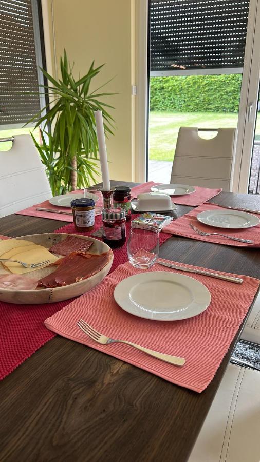 Schoenes Privatzimmer Region Hannover Springe Eksteriør billede